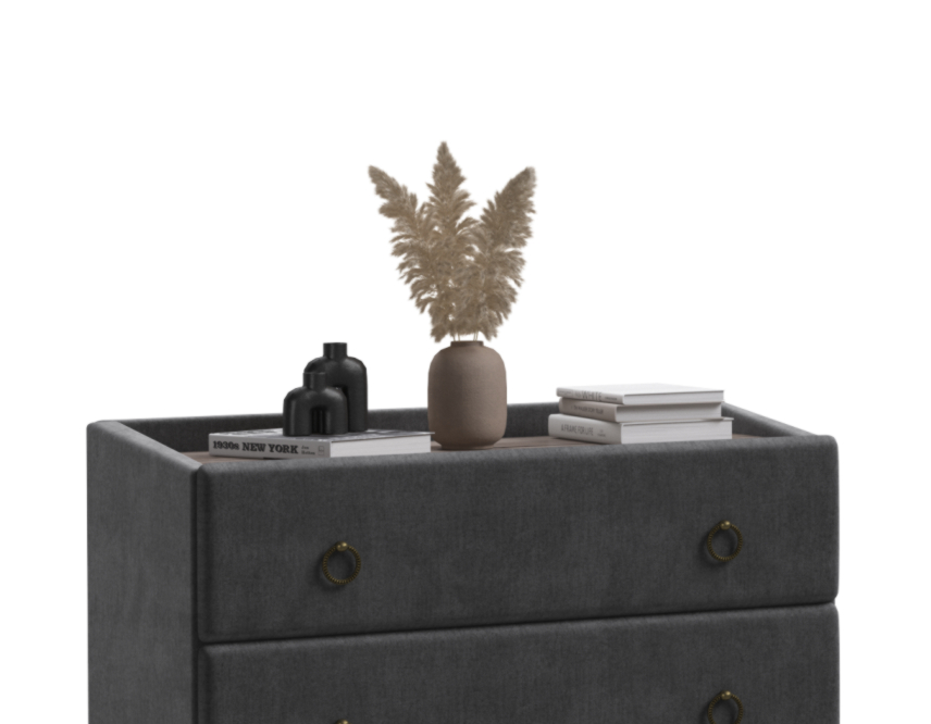 Продуманный дизайн: Высокий бортик защитит ваши вещи от падения.