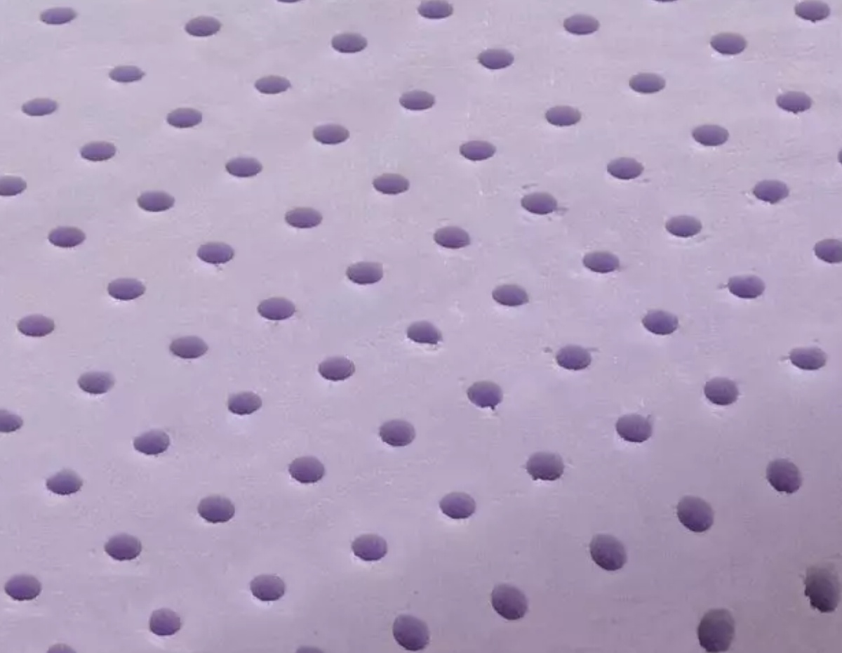 Латекс LAVENDER - обладает успокоительным эффектом, снимает нервное напряжение, улучшает циркуляцию крови и способствует быстрому засыпанию.