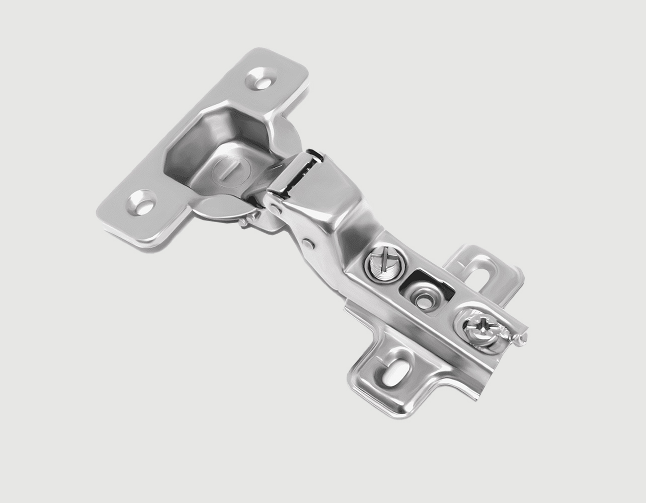 Двери открываются мягко и работают стабильно — без шума, люфта и лишней механики. Надёжный механизм рассчитан на повседневную эксплуатацию